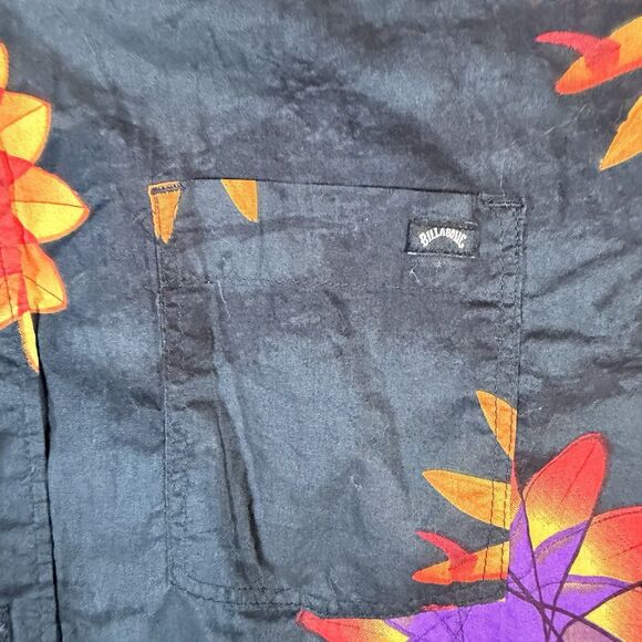 Billabong Hawaiian Sz XL Button Up Shirt Floral Surf Board Black  Short Sleeve - Picture 2 of 5
